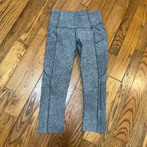 Lululemon Fast and Free Crops Like New